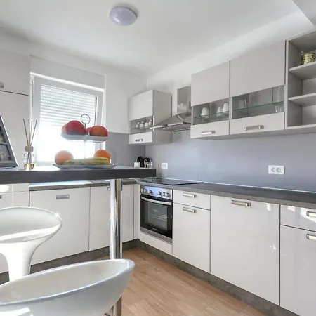 Sara Apartment