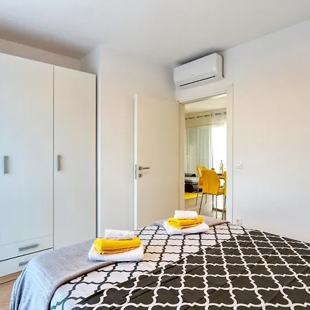 Sara Apartment *