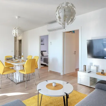 Sara Apartment *